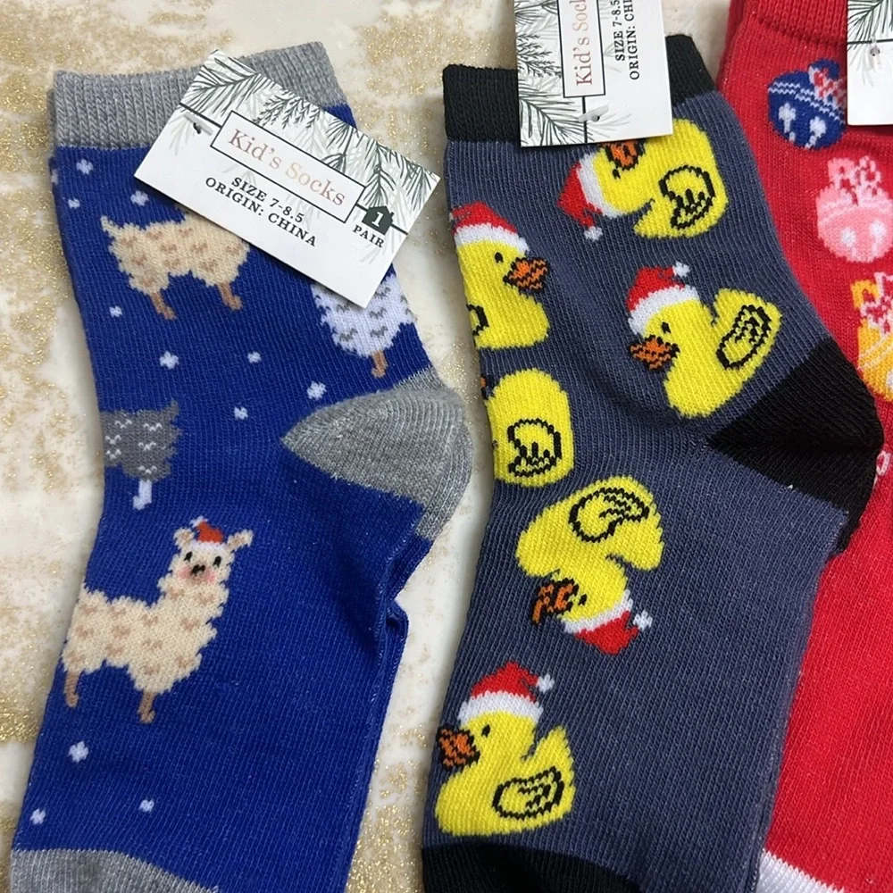 Lot of 4 kids Christmas socks